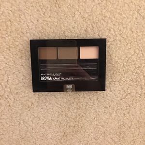 Maybelline BrowDrama Eyebrow Pallete
